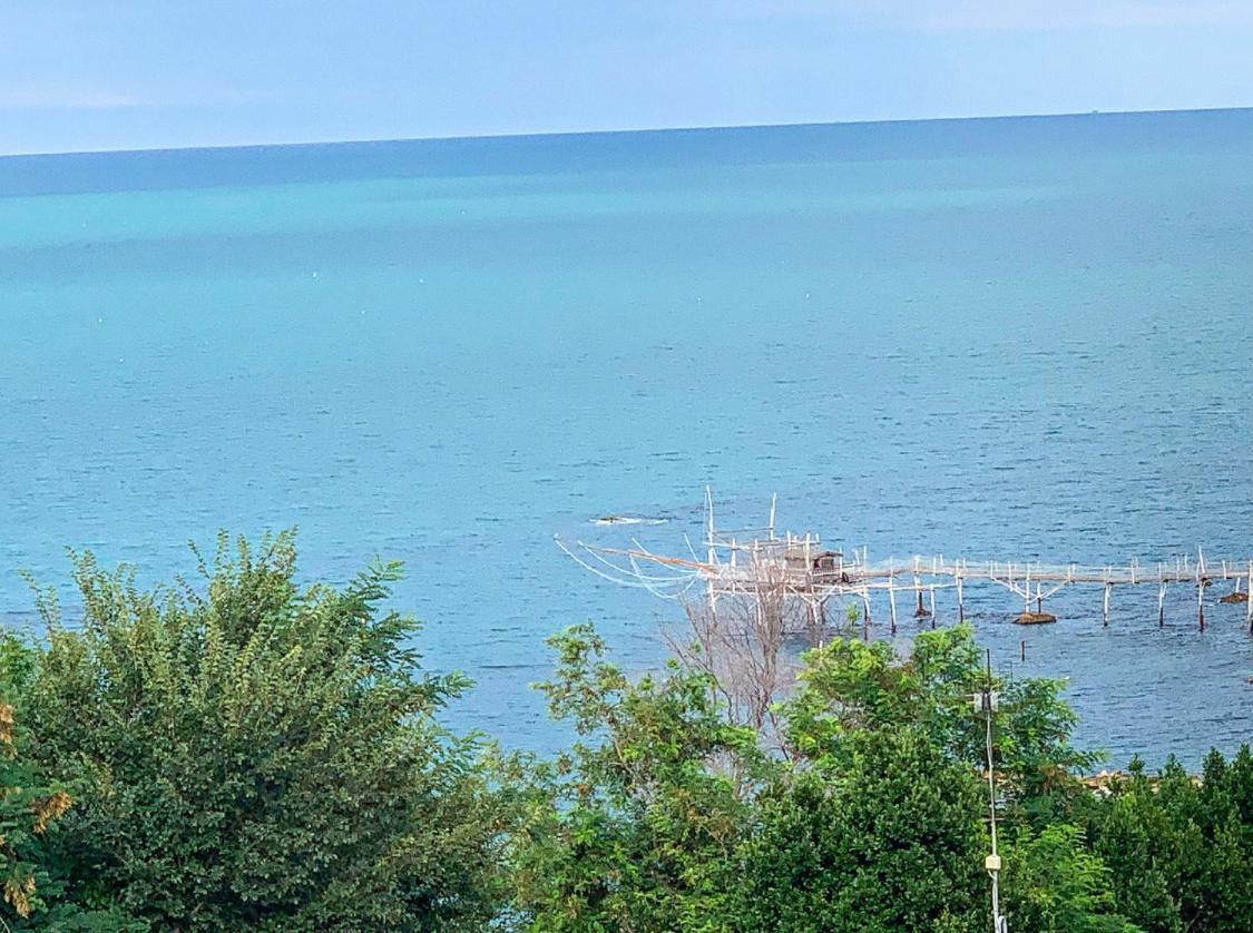 Terrazza Sui Trabocchi Lejlighed Marina di San Vito Eksteriør billede